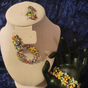 Great 1950s-1960s Enamel Set!!